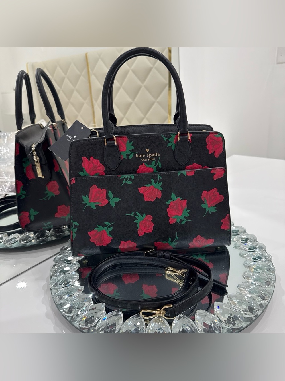 ✨ NEW WITH TAGS ✨ Kate Spade Madison Rose Toss Medium Satchel 🖤🌹